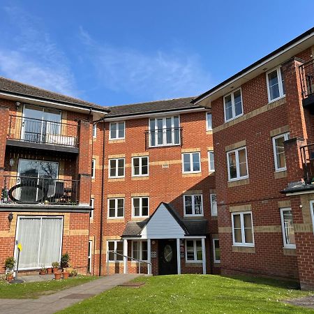 Archers 2 Bedrooms, Balcony, 2 Bathrooms, Free Parking, Wifi Southampton Luaran gambar